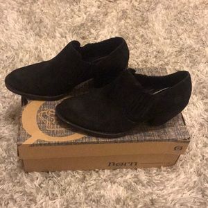 BRAND NEW BORN BLACK BOOTIES